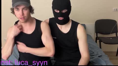 Snapshot of luca_syn chatting on 10.10.25 Luca S online show from 10.10.25