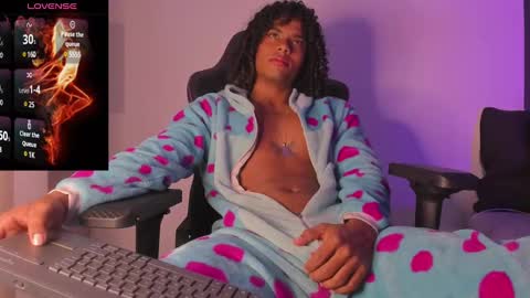 Snapshot of lucas_eevans07 chatting on 03.03.25 online show from 03.03.25