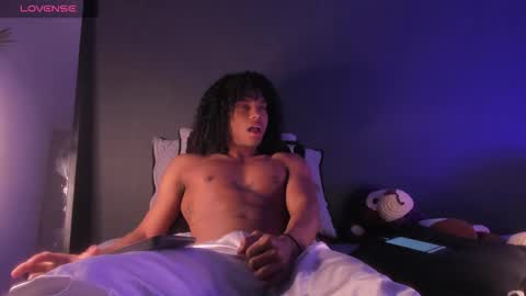 Snapshot of lucas_eevans07 chatting on 10.20.25 online show from 10.20.25