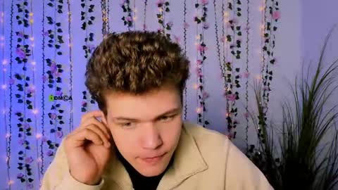 lucas_long_ online show from 09.17.25