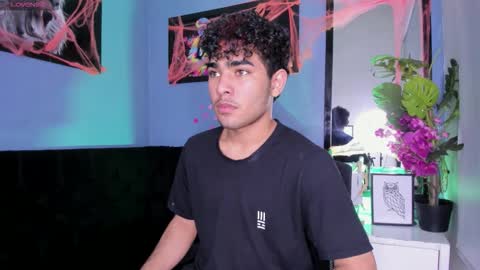 Snapshot of lucascarterr chatting on 10.28.25 lucascarterr online show from 10.28.25