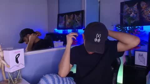 Snapshot of lucascarterr chatting on 11.12.25 lucascarterr online show from 11.12.25