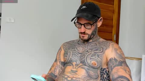 Snapshot of lucasexclusive chatting on 09.27.25 lucasexclusive online show from 09.27.25