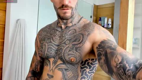 Snapshot of lucasexclusive chatting on 09.28.25 lucasexclusive online show from 09.28.25