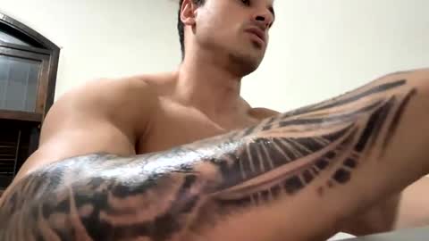 Snapshot of lucasfit24 chatting on 01.19.25 lucasfit24 online show from 01.19.25