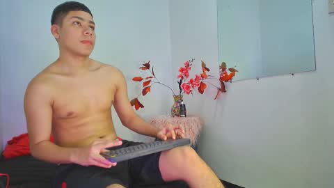 LUCAS TORREZ online show from 12.05.25