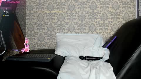 MIA HOT online show from 01.15.25
