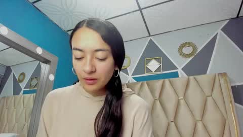 MIA HOT online show from 11.13.25