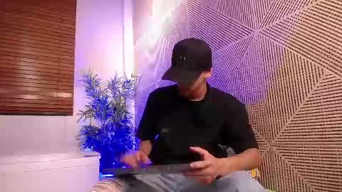 Snapshot of lucca_moreti chatting on 07.07.26 Lucca Moreti online show from 07.07.26