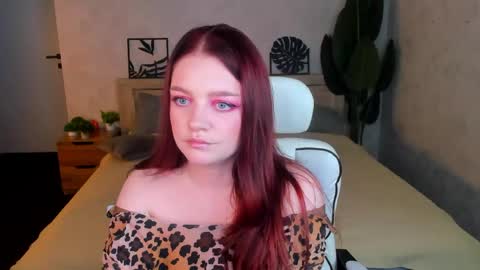 Snapshot of luccy_mullinss chatting on 04.25.26 Gloria online show from 04.25.26