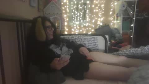 Snapshot of luceatiel chatting on 03.31.26 Luceatiel Queen of Spades online show from 03.31.26