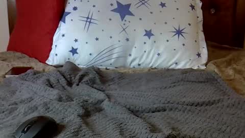 Luchia online show from 12.22.25