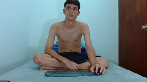 Snapshot of luchocole chatting on 07.19.26 LUCHO HOT online show from 07.19.26