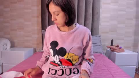 Snapshot of luci_and_sofi chatting on 02.06.25 Luciana Ramirez Sofia Collins online show from 02.06.25
