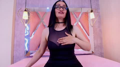 Luci online show from 04.10.26