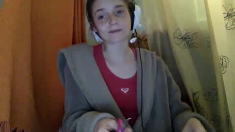 Snapshot of luci_layne chatting on 05.12.26 Luci Layne online show from 05.12.26