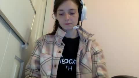 Snapshot of luci_layne chatting on 06.19.26 Luci Layne online show from 06.19.26