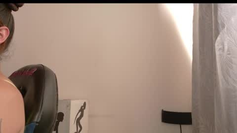 lucia_evans21 online show from 04.13.26