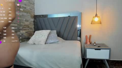 Snapshot of lucia_khan chatting on 02.20.26 L u c i a online show from 02.20.26