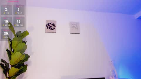 Lucia online show from 10.18.25