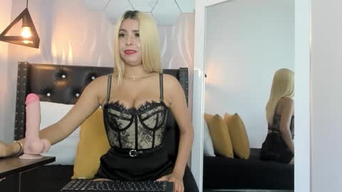 Lucia online show from 10.05.25