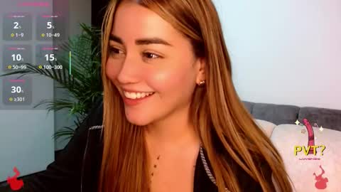 lucia star  online show from 10.14.25