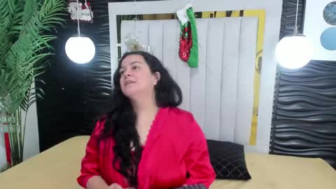 Lucia Vonne online show from 01.05.25