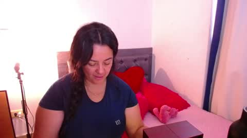 Snapshot of lucia_vonne chatting on 06.04.26 Lucia Vonne online show from 06.04.26