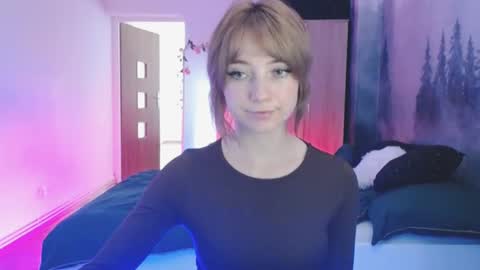 Snapshot of luciacam20 chatting on 12.05.24 Lucy online show from 12.05.24