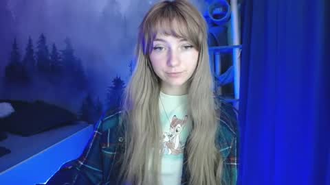 Snapshot of luciacam20 chatting on 12.16.24 Lucy online show from 12.16.24