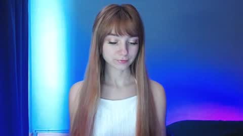 Snapshot of luciacam20 chatting on 01.13.25 Lucy online show from 01.13.25