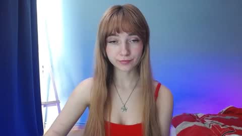 Snapshot of luciacam20 chatting on 01.18.25 Lucy online show from 01.18.25