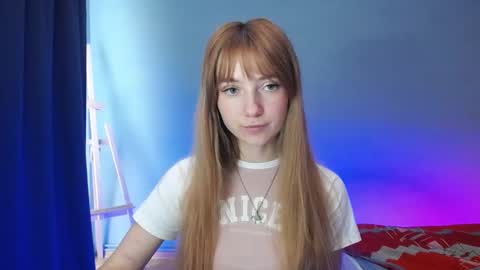 Snapshot of luciacam20 chatting on 01.21.25 Lucy online show from 01.21.25