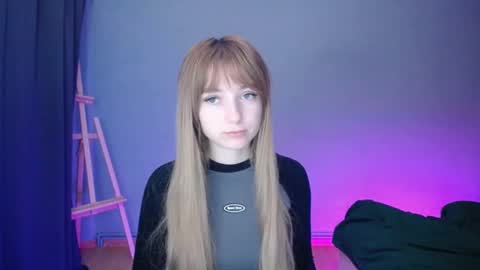 Snapshot of luciacam20 chatting on 02.04.25 Lucy online show from 02.04.25