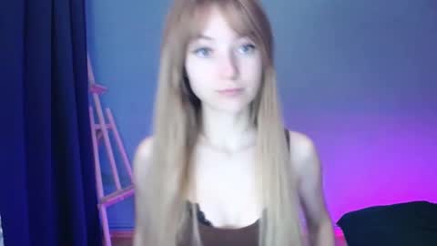 Snapshot of luciacam20 chatting on 02.06.25 Lucy online show from 02.06.25