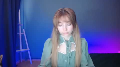 Snapshot of luciacam20 chatting on 02.12.25 Lucy online show from 02.12.25