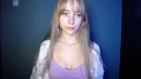 Snapshot of luciacam20 chatting on 10.15.25 Lucy online show from 10.15.25