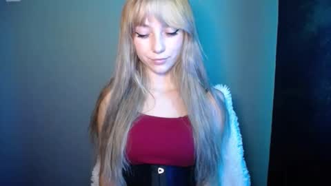 Snapshot of luciacam20 chatting on 10.23.25 Lucy online show from 10.23.25