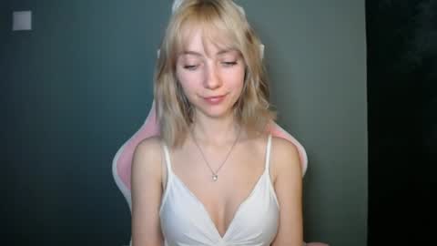 Lucy online show from 04.08.26