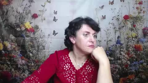 LuciaMi online show from 09.25.25