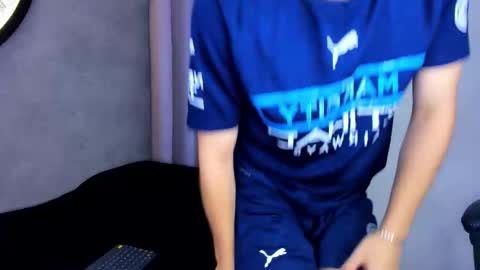 Snapshot of lucian_greyy chatting on 10.05.25 lucian_greyy online show from 10.05.25