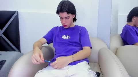 Snapshot of lucian_greyy chatting on 10.07.25 lucian_greyy online show from 10.07.25