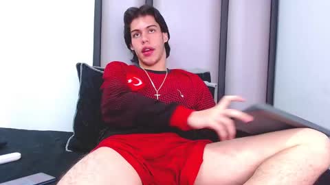 Snapshot of lucian_greyy chatting on 10.22.25 lucian_greyy online show from 10.22.25