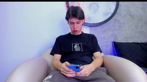 Snapshot of lucian_greyy chatting on 10.29.25 lucian_greyy online show from 10.29.25