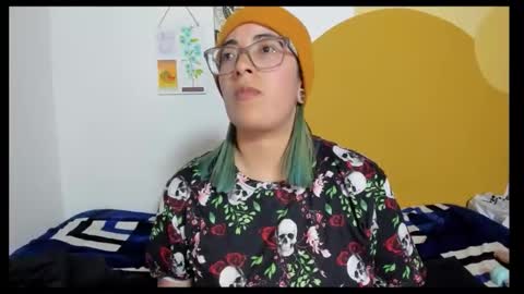 Snapshot of lucianacapisce chatting on 11.17.25 Dani 3 online show from 11.17.25