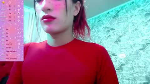 Lucia online show from 02.14.25