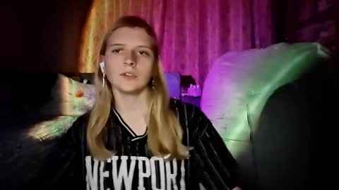 Monika online show from 10.08.25