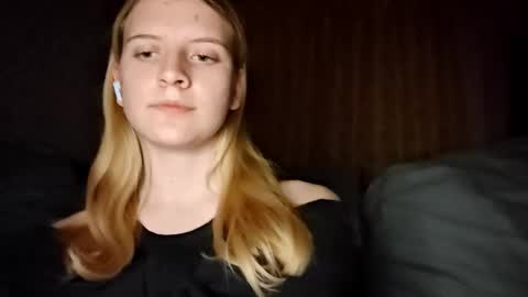 Monika online show from 10.15.25