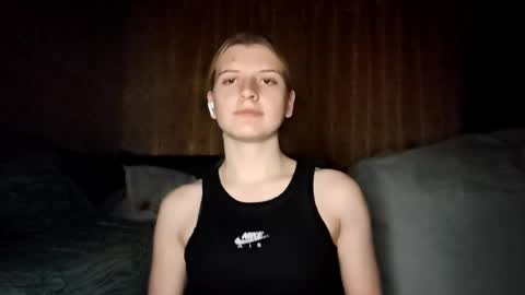 Monika online show from 10.18.25