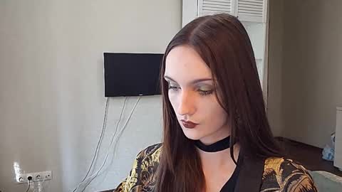 Elizabeth online show from 09.22.25